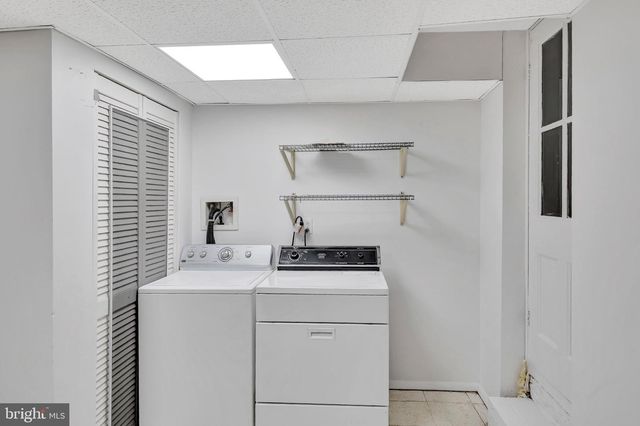 1214 W 40TH ST W, Baltimore, MD 21211