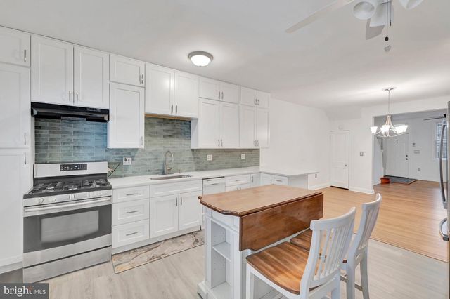 1214 W 40TH ST W, Baltimore, MD 21211