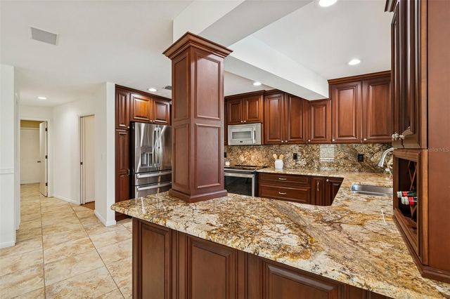 2194 PINNACLE CIRCLE N, Palm Harbor, FL 34684