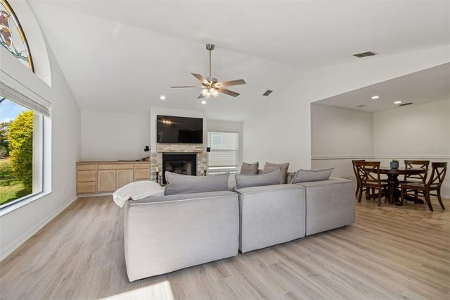 2194 PINNACLE CIRCLE N, Palm Harbor, FL 34684