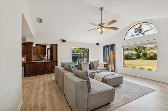 2194 PINNACLE CIRCLE N, Palm Harbor, FL 34684