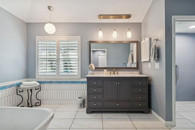 2194 PINNACLE CIRCLE N, Palm Harbor, FL 34684