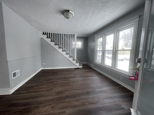 306 N Pleasant Street, Jackson, MI 49202