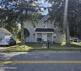 110 Hibernia Avenue, Lakehurst, NJ 08733