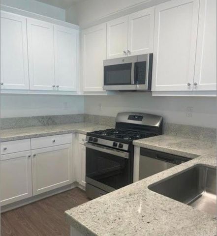 41983 Ornella Street 601, Murrieta, CA 92562