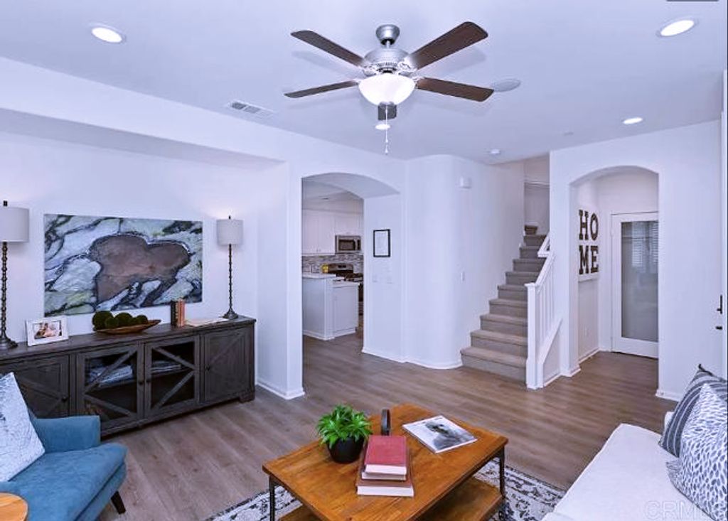 41983 Ornella Street 601, Murrieta, CA 92562