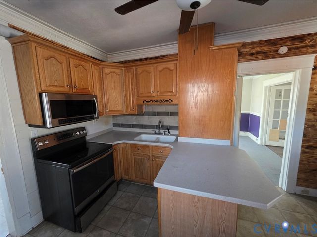 703 Hamilton Ave, Colonial Heights, VA 23834