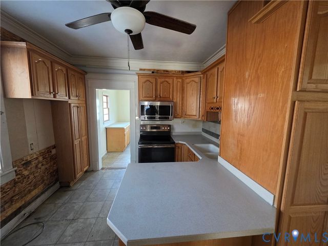 703 Hamilton Ave, Colonial Heights, VA 23834