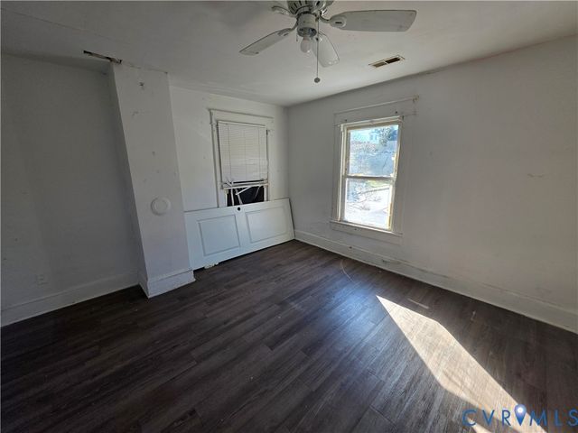 703 Hamilton Ave, Colonial Heights, VA 23834