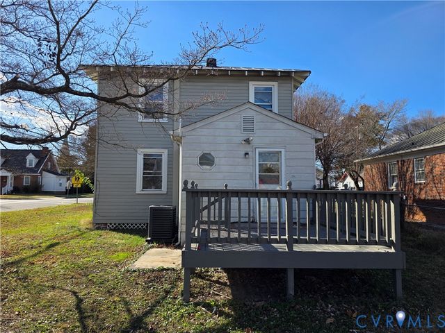 703 Hamilton Ave, Colonial Heights, VA 23834