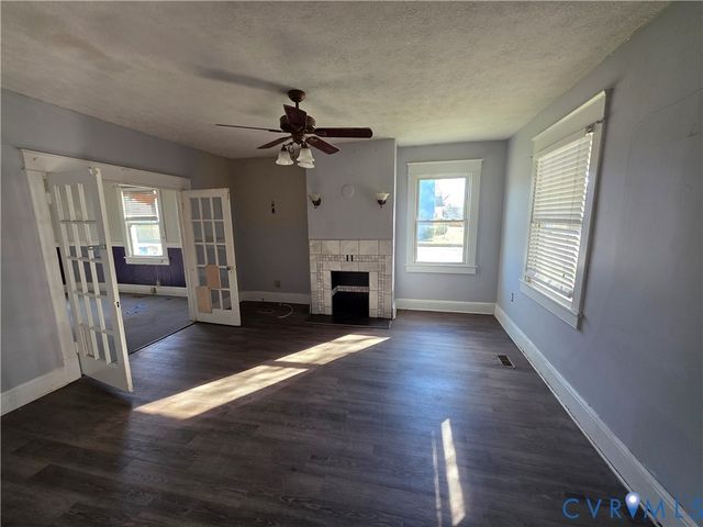 703 Hamilton Ave, Colonial Heights, VA 23834