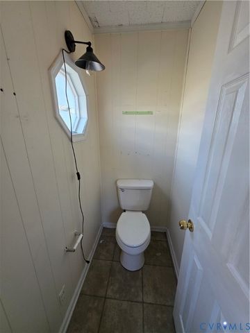 703 Hamilton Ave, Colonial Heights, VA 23834