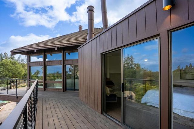 27000 Appaloosa Way, Los Altos Hills, CA 94022