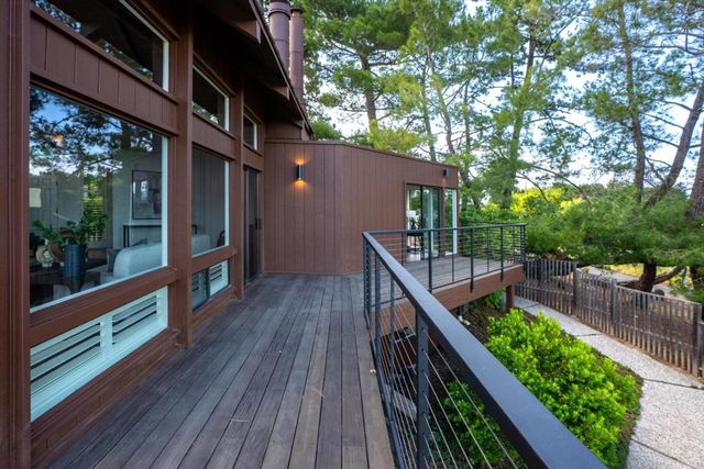 27000 Appaloosa Way, Los Altos Hills, CA 94022
