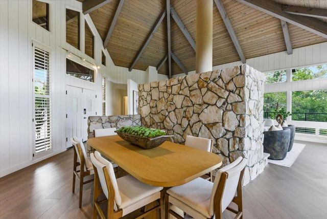27000 Appaloosa Way, Los Altos Hills, CA 94022