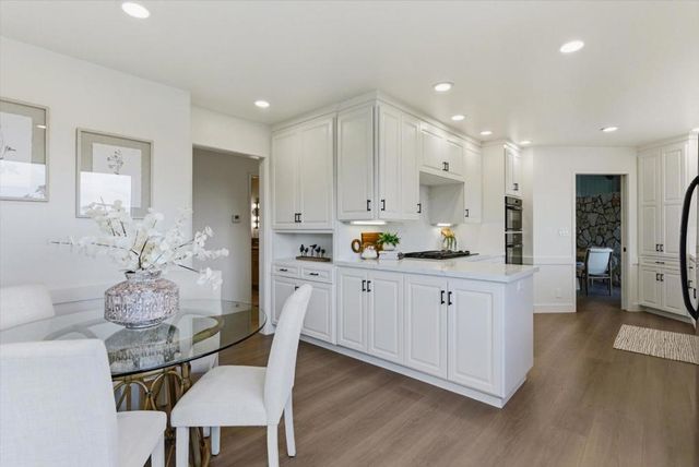 27000 Appaloosa Way, Los Altos Hills, CA 94022
