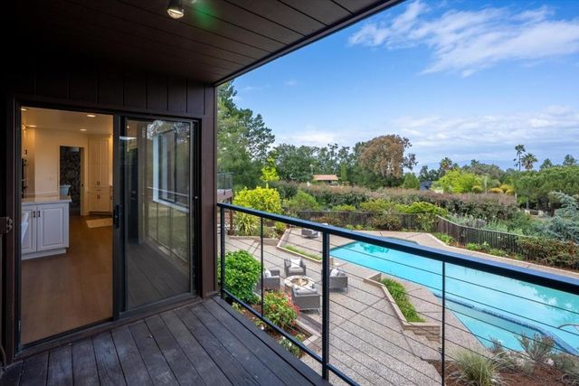 27000 Appaloosa Way, Los Altos Hills, CA 94022