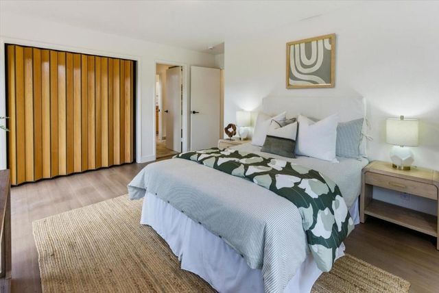 27000 Appaloosa Way, Los Altos Hills, CA 94022