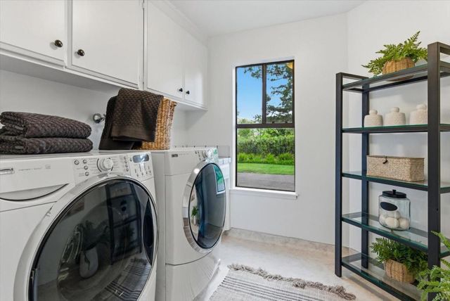 27000 Appaloosa Way, Los Altos Hills, CA 94022