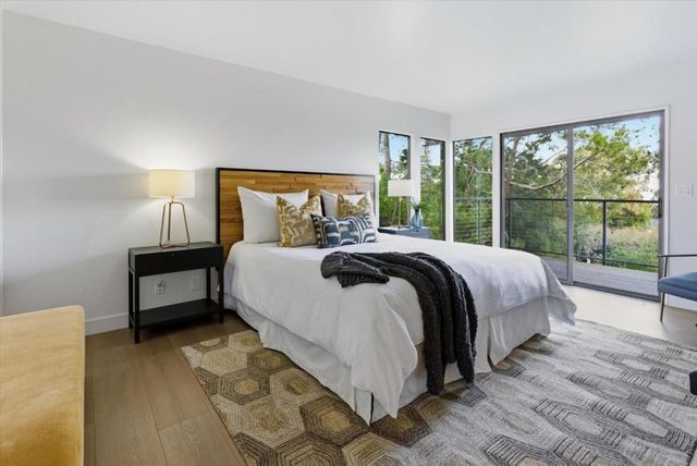 27000 Appaloosa Way, Los Altos Hills, CA 94022
