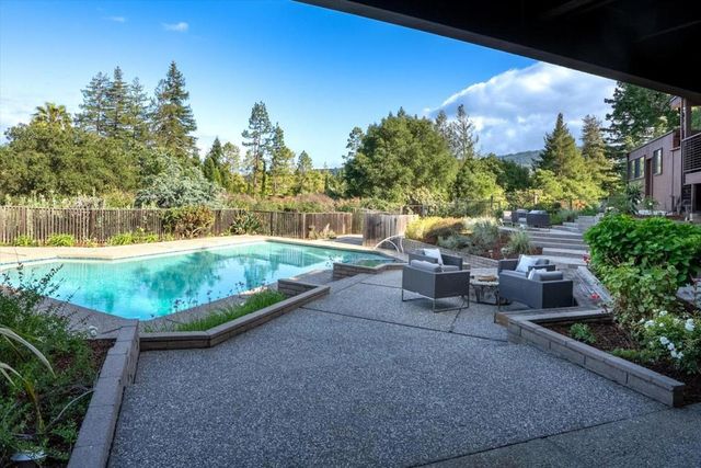 27000 Appaloosa Way, Los Altos Hills, CA 94022