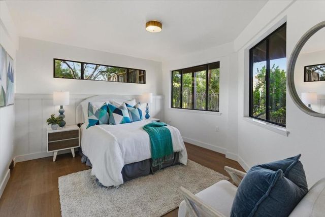 27000 Appaloosa Way, Los Altos Hills, CA 94022
