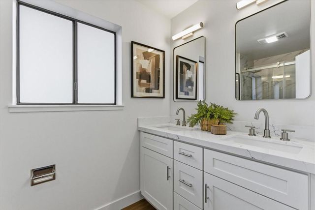 27000 Appaloosa Way, Los Altos Hills, CA 94022