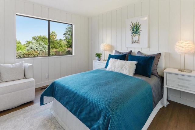 27000 Appaloosa Way, Los Altos Hills, CA 94022