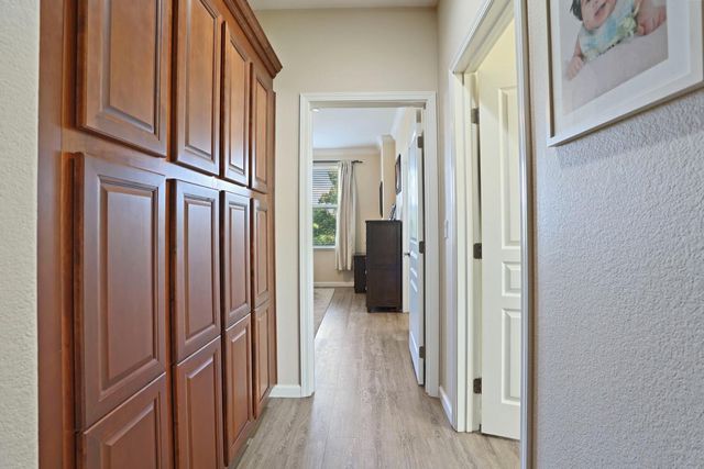 7910 Walerga Rd #203, Antelope, CA 95843