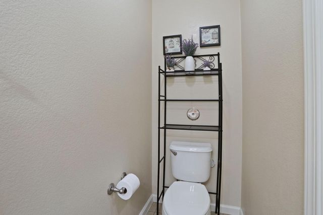 7910 Walerga Rd #203, Antelope, CA 95843