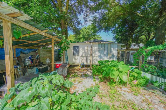 700 Lynch St, Pensacola, FL 32505