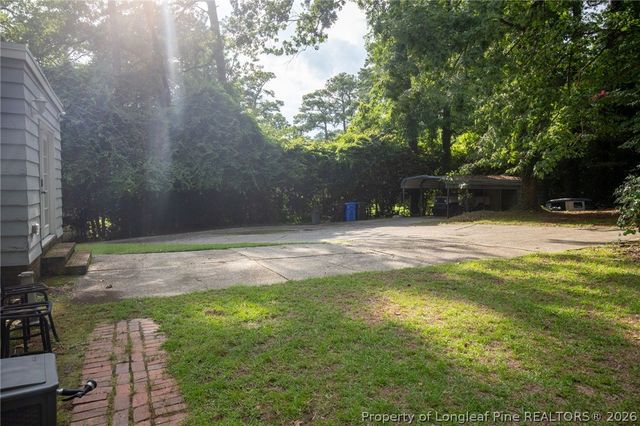 2718 Morganton Road, Fayetteville, NC 28303