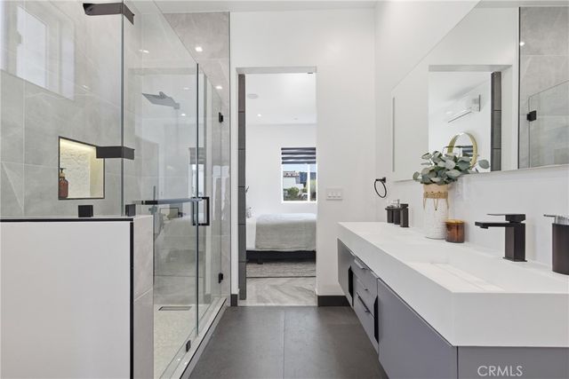 23143 Leonora, Woodland Hills, CA 91367