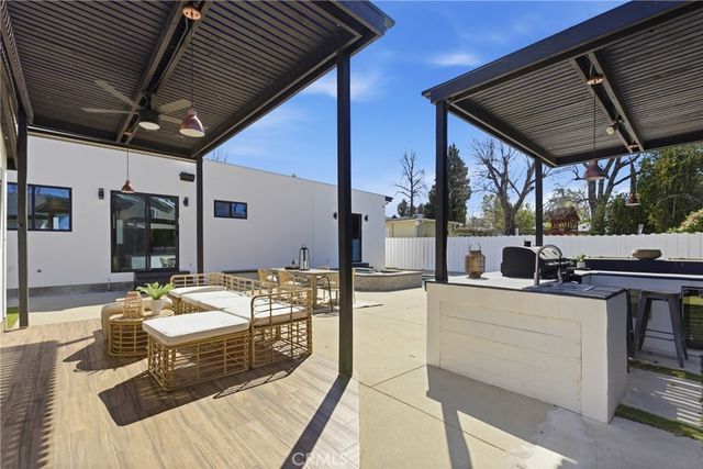 23143 Leonora, Woodland Hills, CA 91367