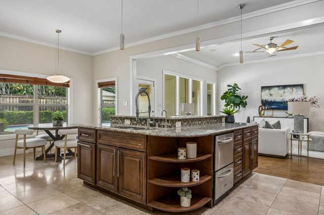 7635 Tanglecrest Drive, Dallas, TX 75254