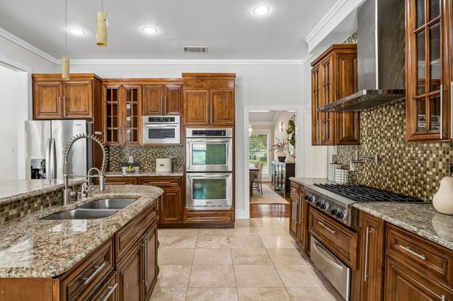 7635 Tanglecrest Drive, Dallas, TX 75254