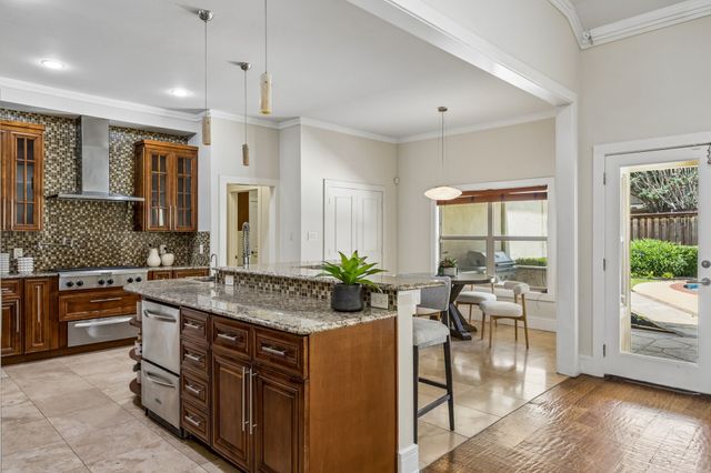 7635 Tanglecrest Drive, Dallas, TX 75254