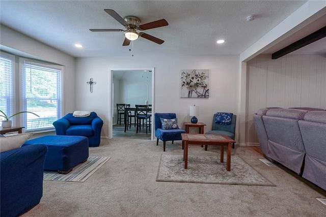 3916 S Grant Avenue, Independence, MO 64055