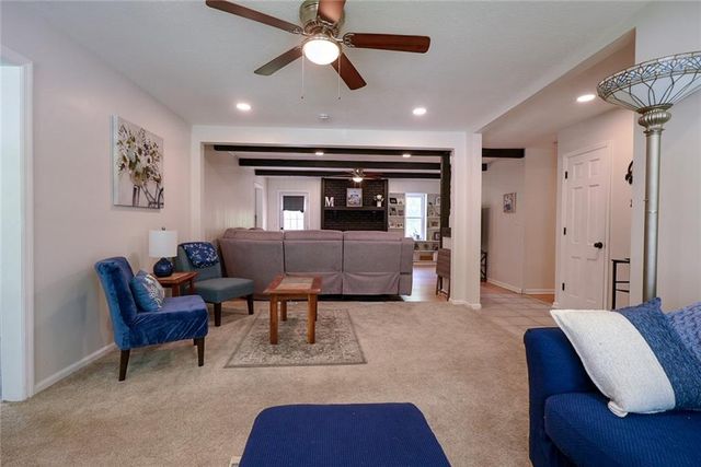 3916 S Grant Avenue, Independence, MO 64055