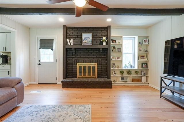 3916 S Grant Avenue, Independence, MO 64055