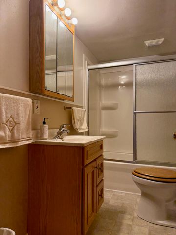 4740 E 100 N, Knox, IN 46534