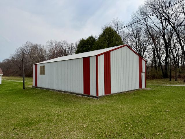 4740 E 100 N, Knox, IN 46534