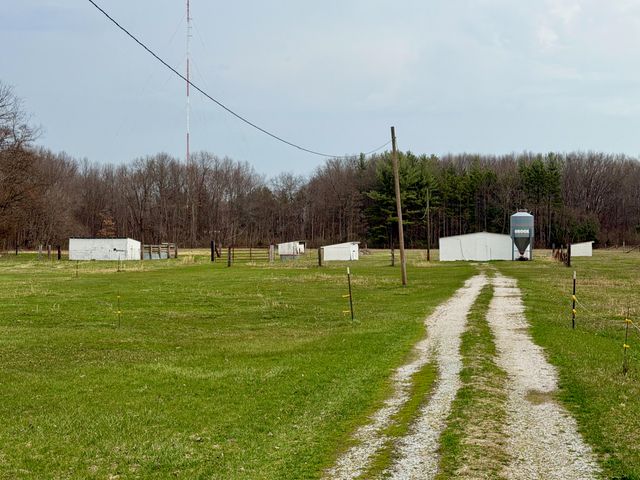 4740 E 100 N, Knox, IN 46534