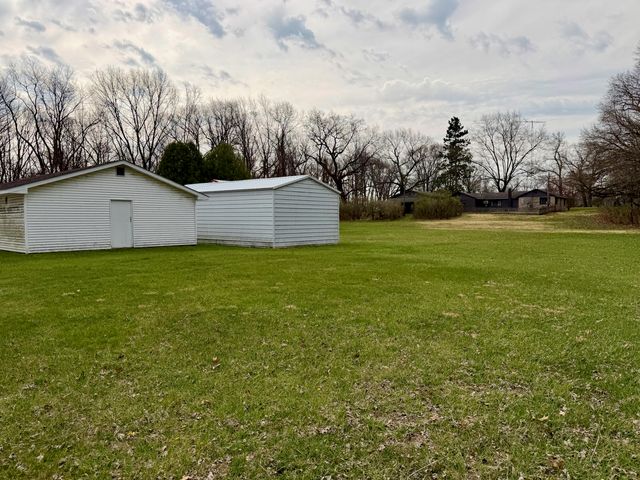 4740 E 100 N, Knox, IN 46534