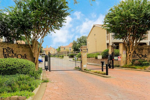 1880 White Oak Drive 134, Houston, TX 77009