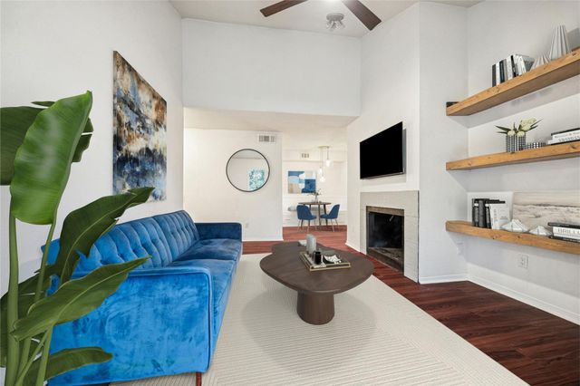 1880 White Oak Drive 134, Houston, TX 77009