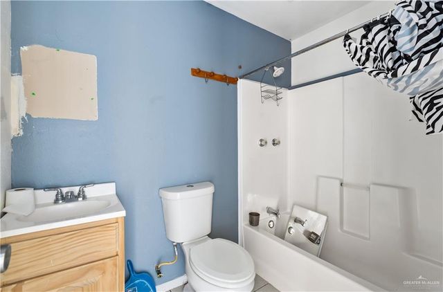 708 N Mexico Street, Alton, TX 78573