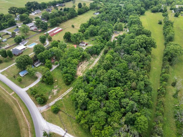 1901 Central Valley Rd, Murfreesboro, TN 37129