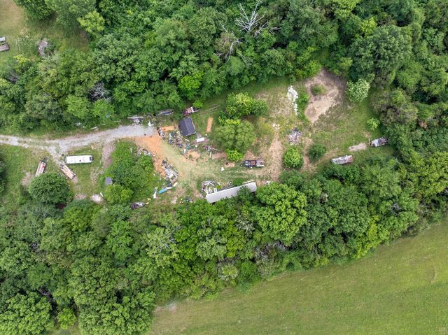 1901 Central Valley Rd, Murfreesboro, TN 37129