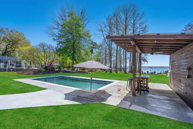 1129 Duboise Drive, Summerton, SC 29148